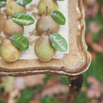 25-ways-to-incorporate-pears-into-your-fall-wedding-weddingomania-39-int